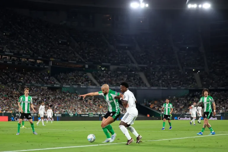 REAL BETIS – REAL MADRID: MOURINHO ĐỐI MẶT BÀI KIỂM TRA THỰC SỰ ĐẦU TIÊN TẠI LA CARTUJA
