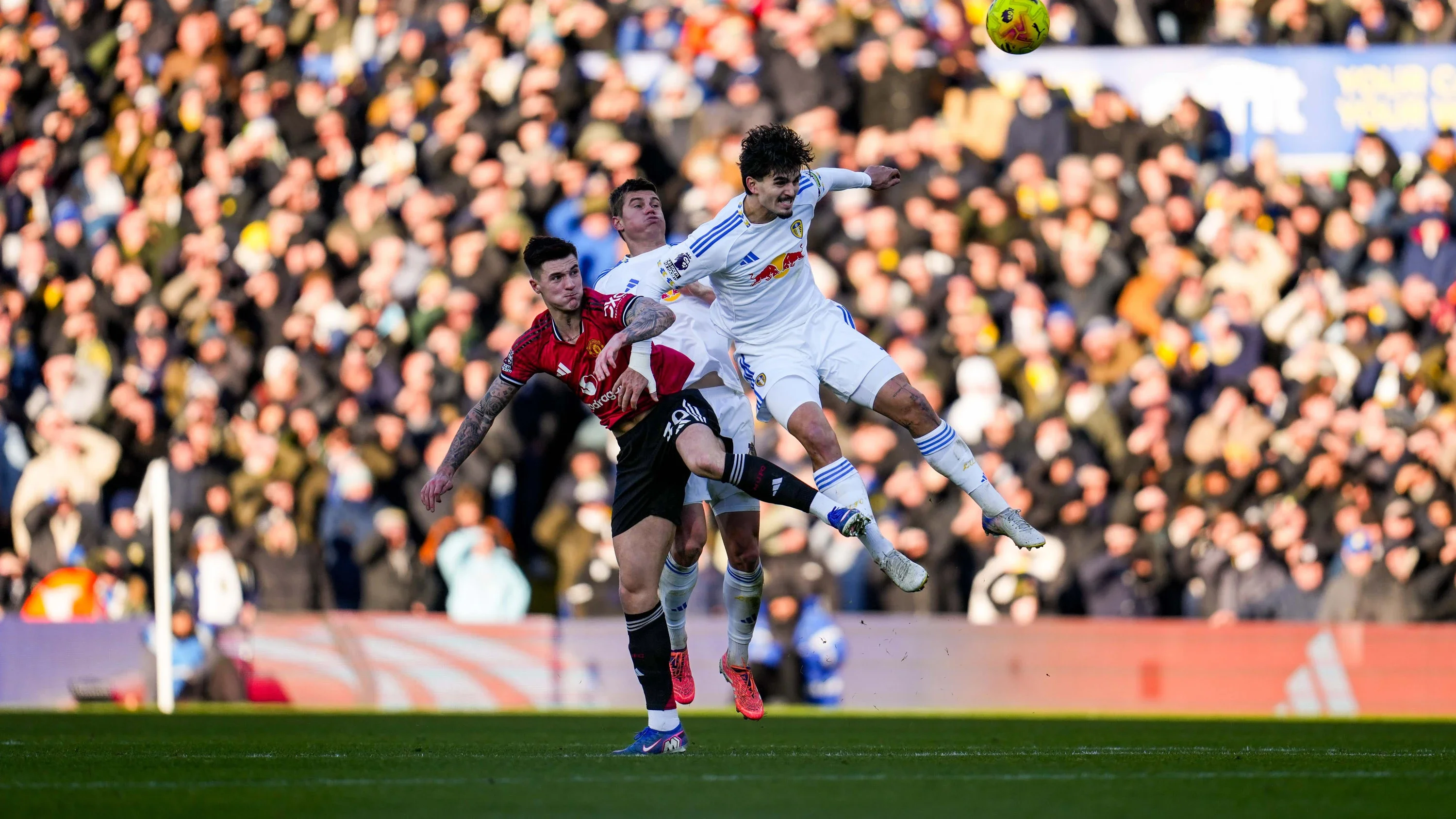 LEEDS UNITED VS MAN UNITED: QUỶ ĐỎ CÓ THỂ CHẶN ĐÀ SA SÚT TẠI ELLAND ROAD?