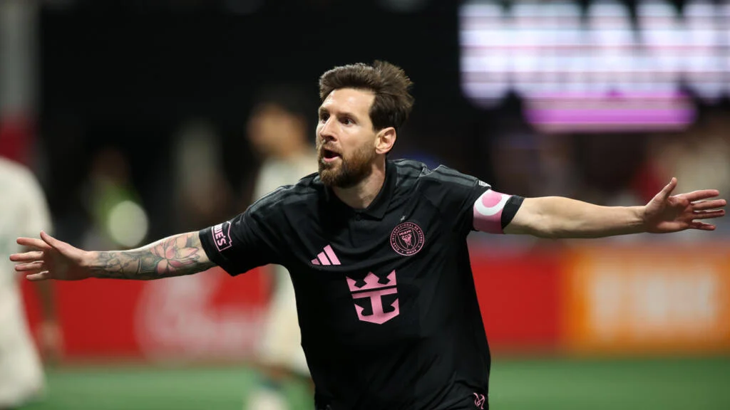 MESSI LẬP CÚ ĐÚP NÂNG TỔNG BÀN THẮNG SỰ NGHIỆP LÊN 936